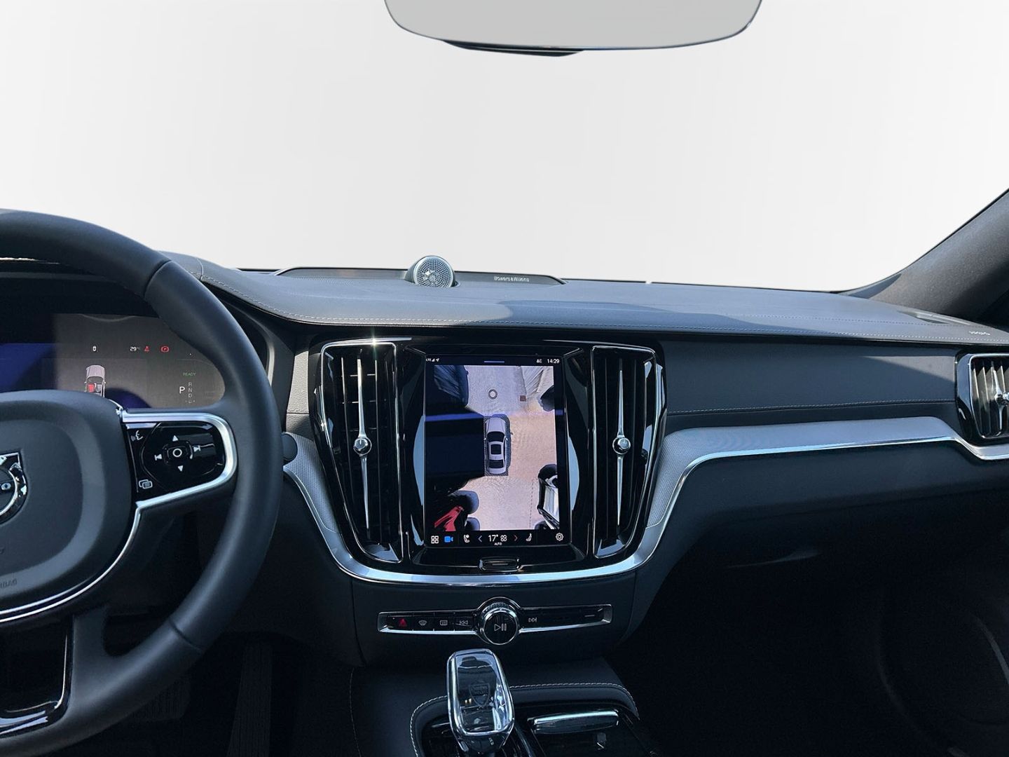 Volvo S60 Recharge T8 AWD Polestar Engineered 19'' B&W