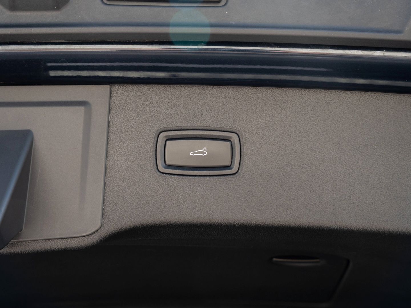 Porsche Cayenne E-Hybrid BOSE AHK 14 Wege Sitze 21 Zoll
