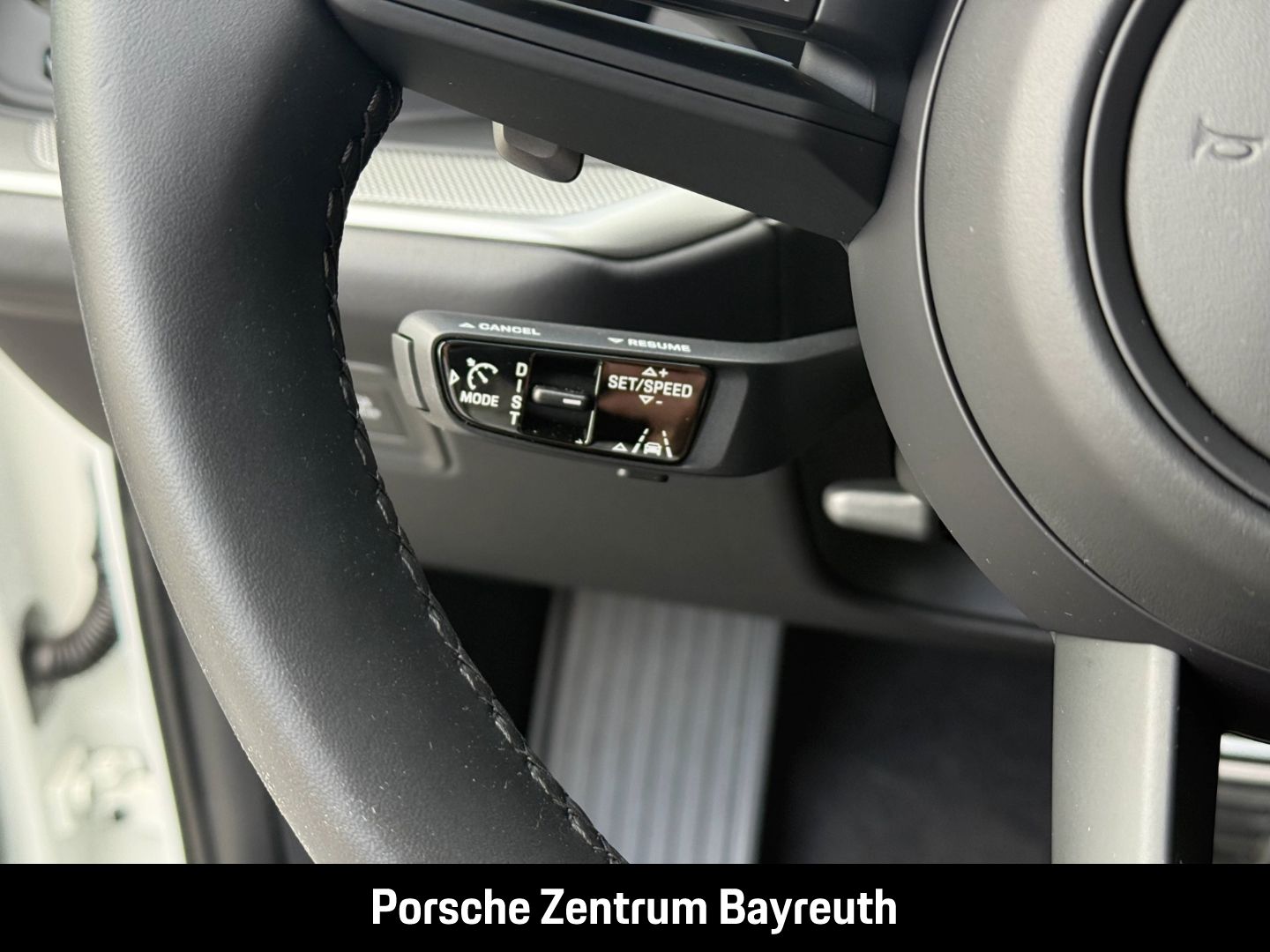 Porsche Cayenne E-Hybrid*Luftfed*HeadUp*SoftClose*