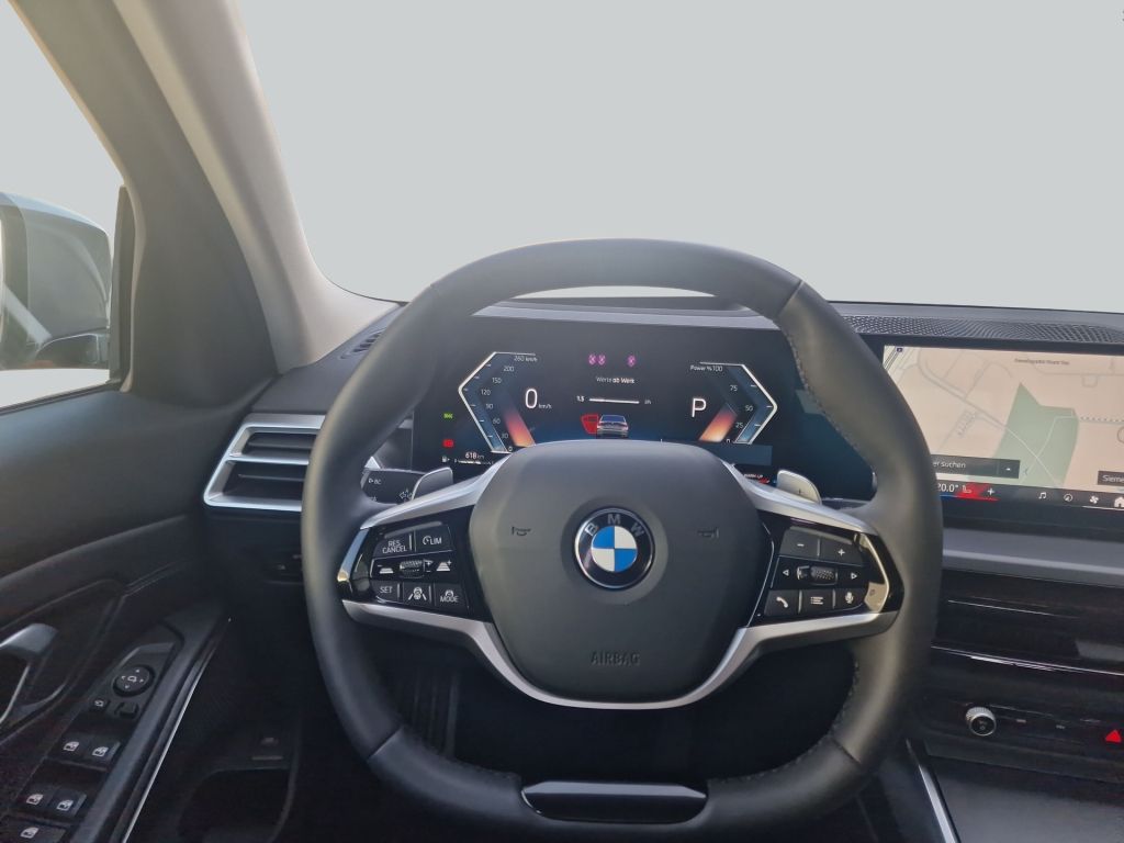 BMW 318i Aut. *AHK*Car-Play*