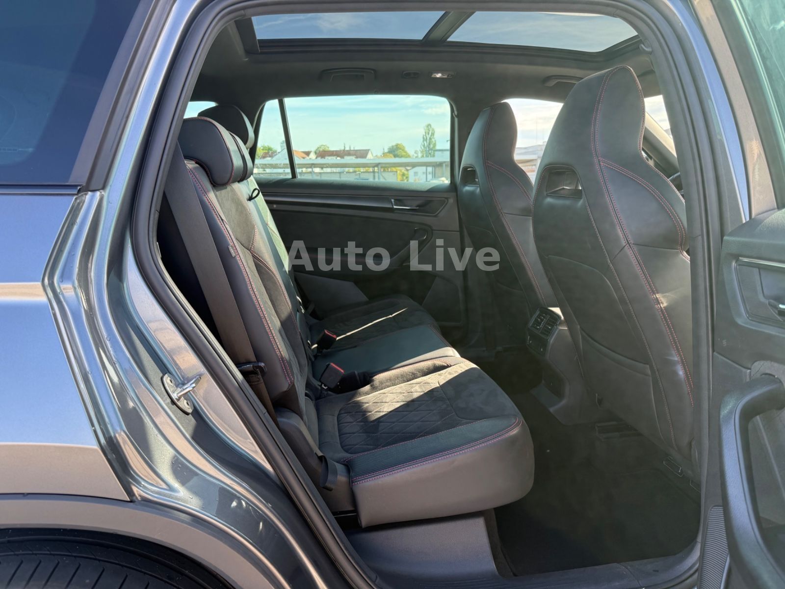 Skoda Kodiaq 2.0 TSI RS 4x4*7-SITZ*PANO*MATRIX*360*AHK