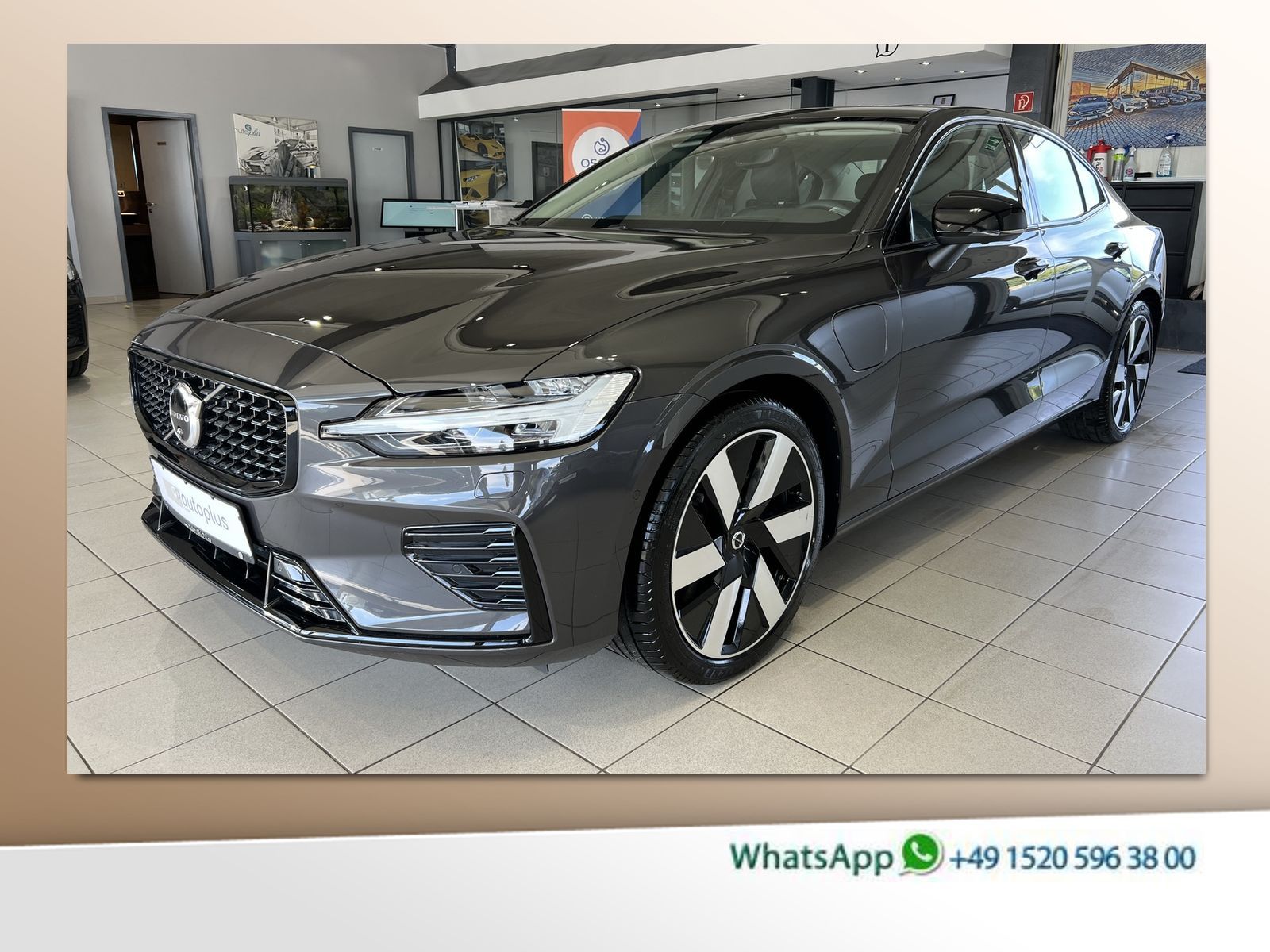 Volvo S60 T8 Ultimate Dark Recharge AWD Massage B&W