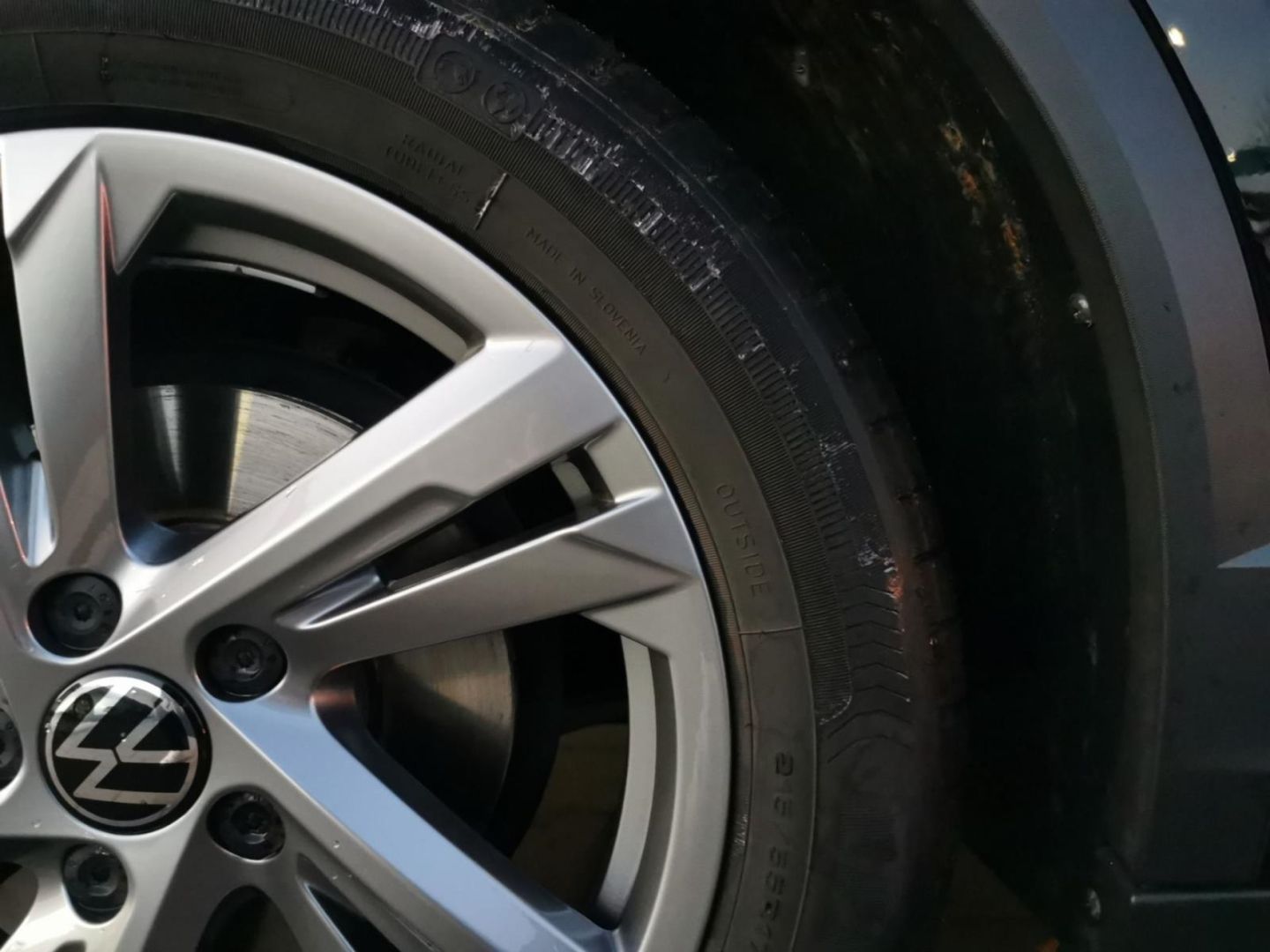 Volkswagen T-Roc R-Line - Samsaru's Car Outlet