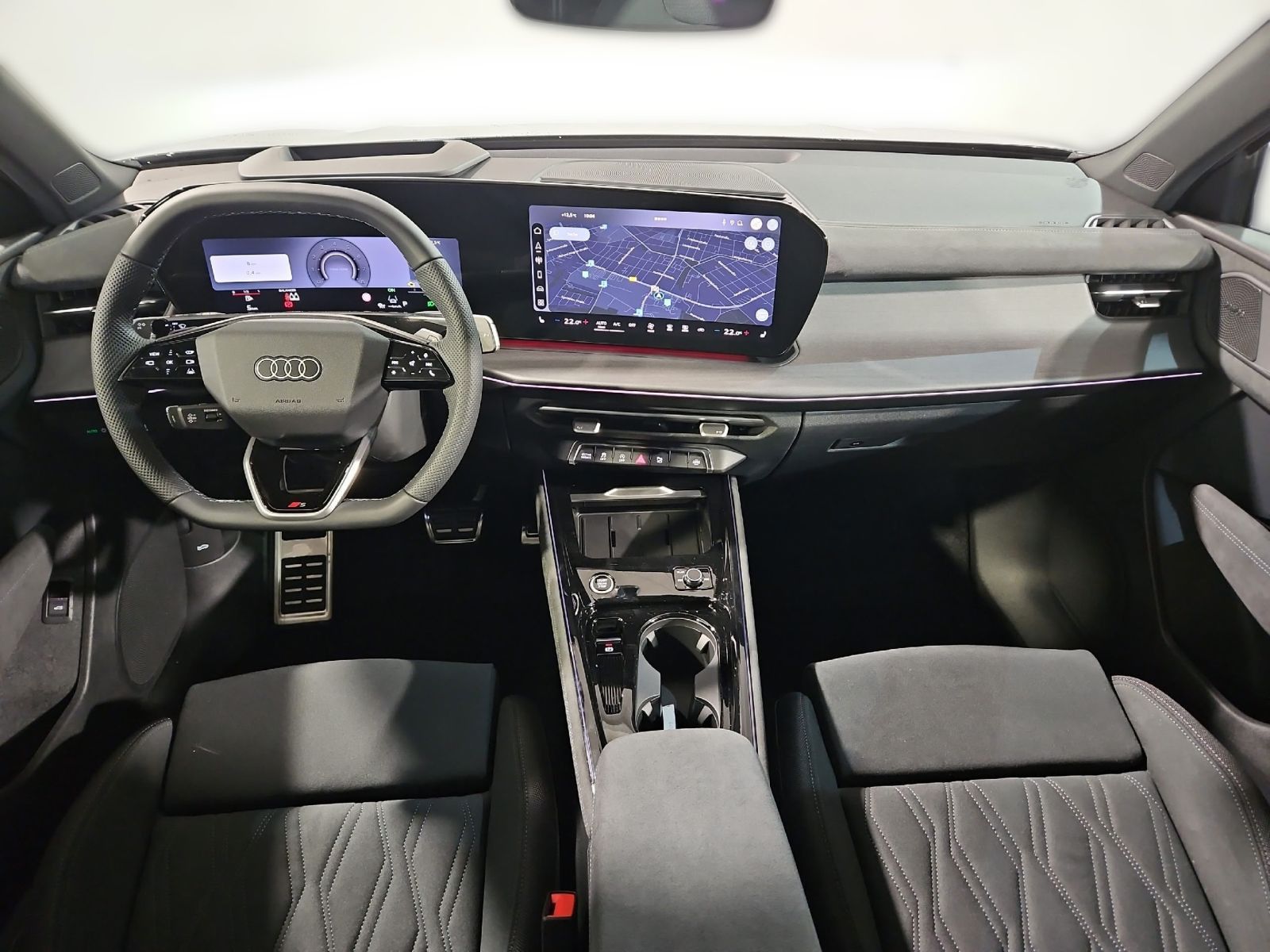 Audi Q3 SUV TFSI quattro *PANO*S-LINE*AHK*TECH-PLUS*