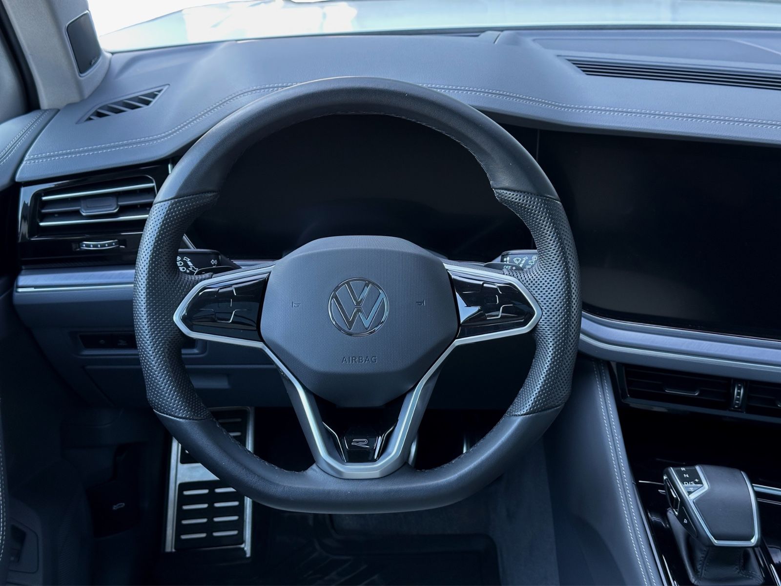 Volkswagen Touareg R-Line°LUFT°NIGHT°MASS°HUD°AHK°360°PANO°