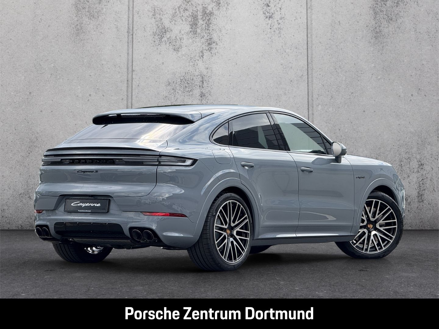 Porsche Cayenne S E-Hybrid Coupe Arktikgrau HA-Lenkung