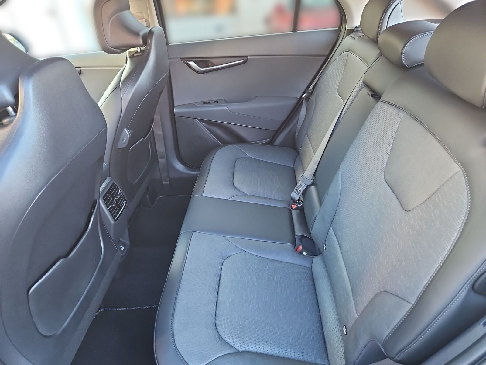 Kia Niro 1.6 Hybrid Spirit - Samsaru's Car Outlet