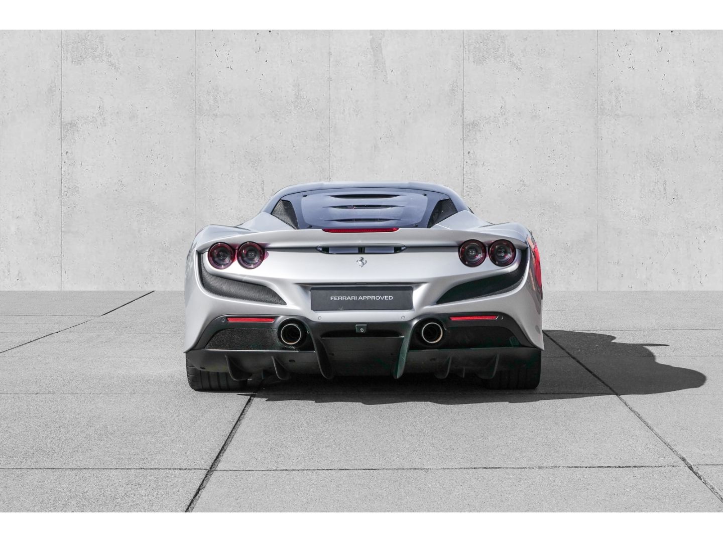 Ferrari F8 Tributo - Samsaru's Car Outlet