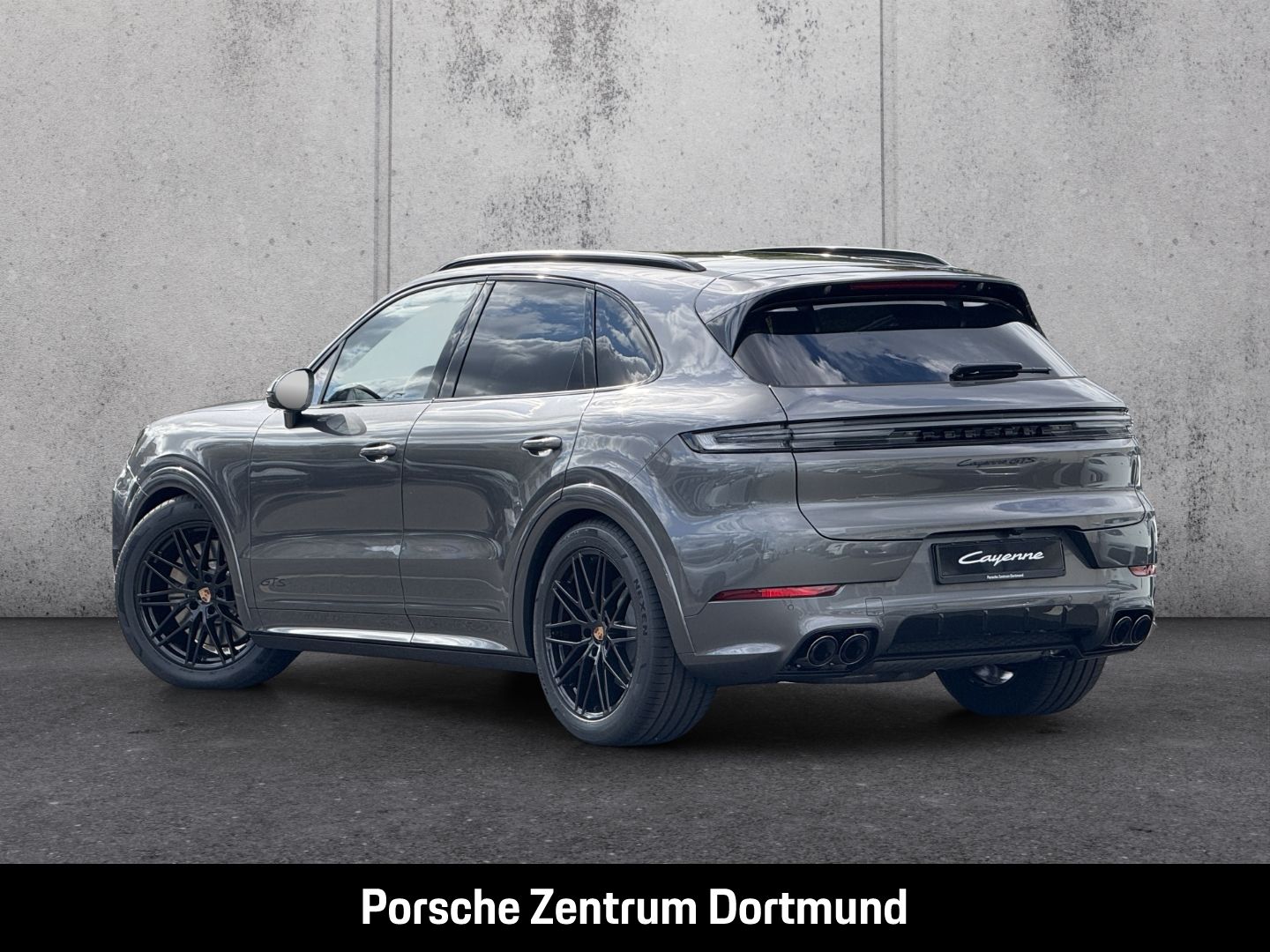 Porsche Cayenne GTS Hinterachslenkung Head-Up Display