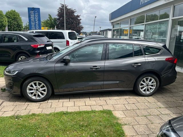 Ford Focus Turn. Cool & Connect AUT NAVI SHZ KAM ACC