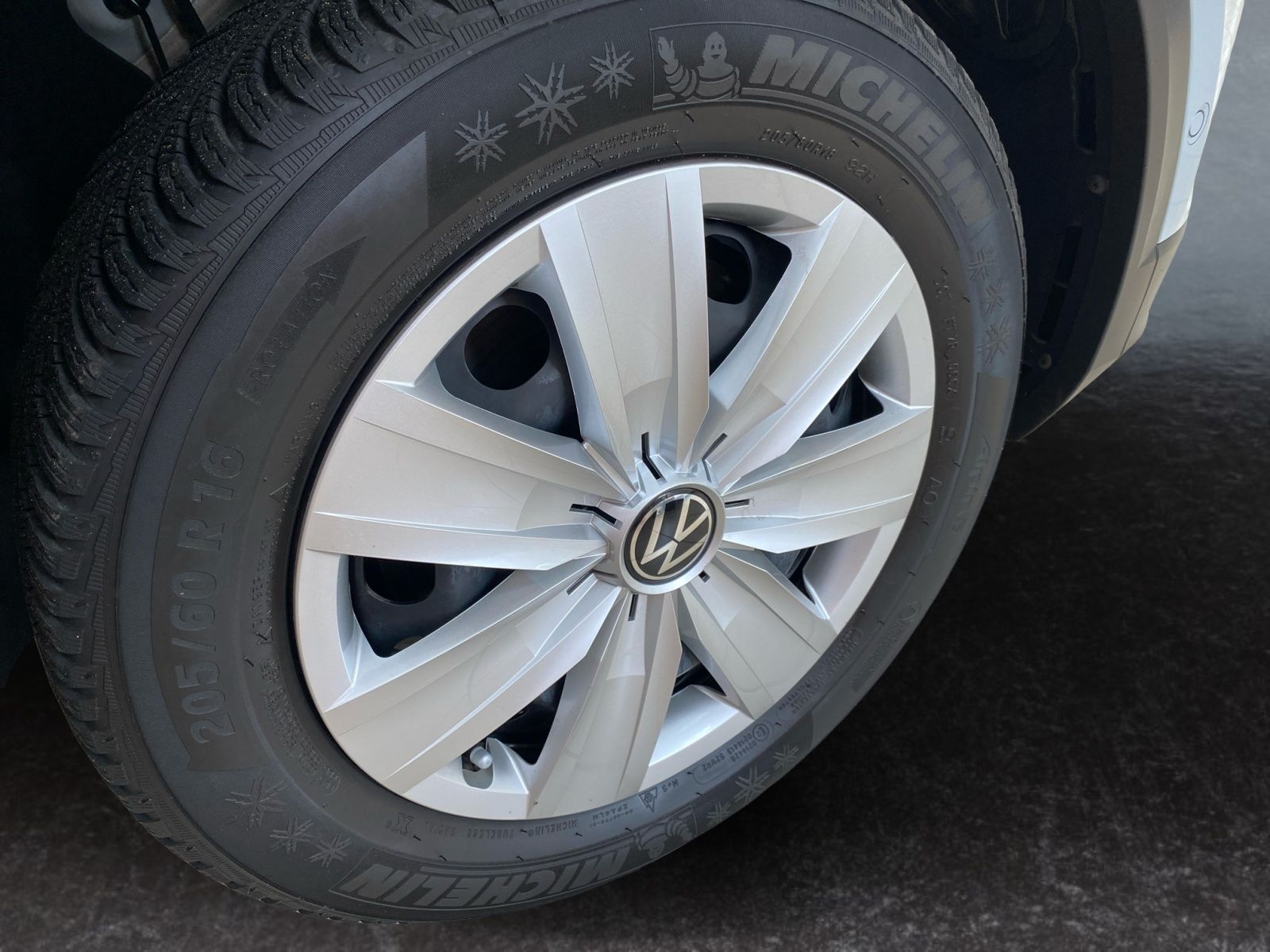 Volkswagen T-Roc 2.0 TSI DSG 4Motion - Samsaru's Car Outlet