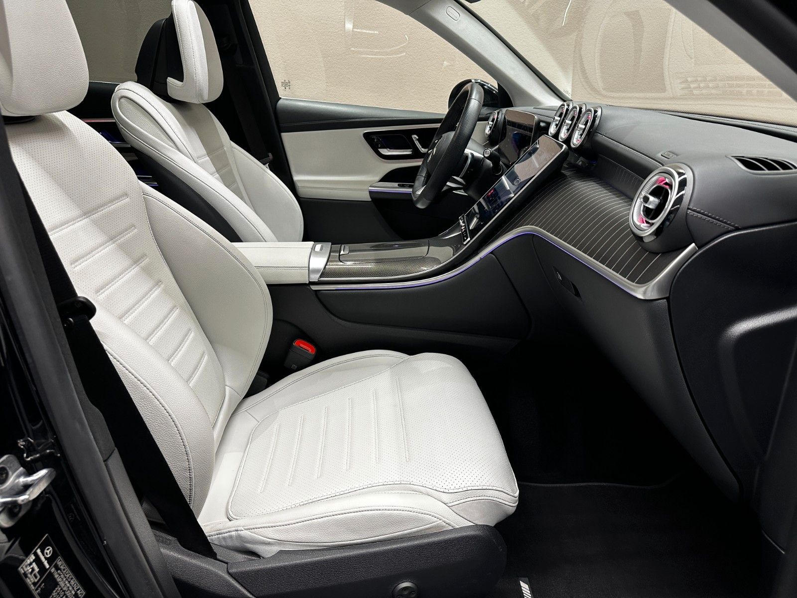Mercedes-Benz GLC200 AMG LINE 4M *1.HAND*BURMESTER*PANO*360°*