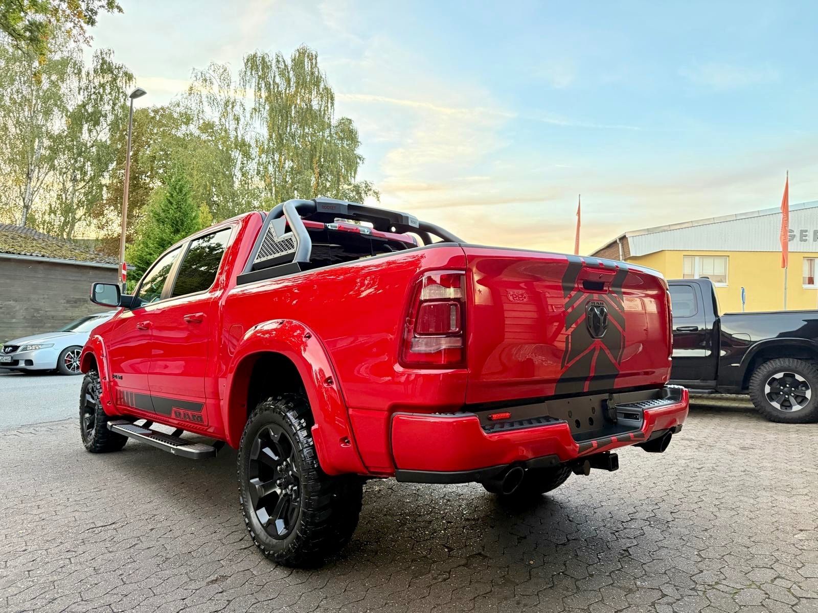 Dodge V8*SPORT*LIFT*4X4*AHK*LED*OFFROAD*NAVI*GARANTIE