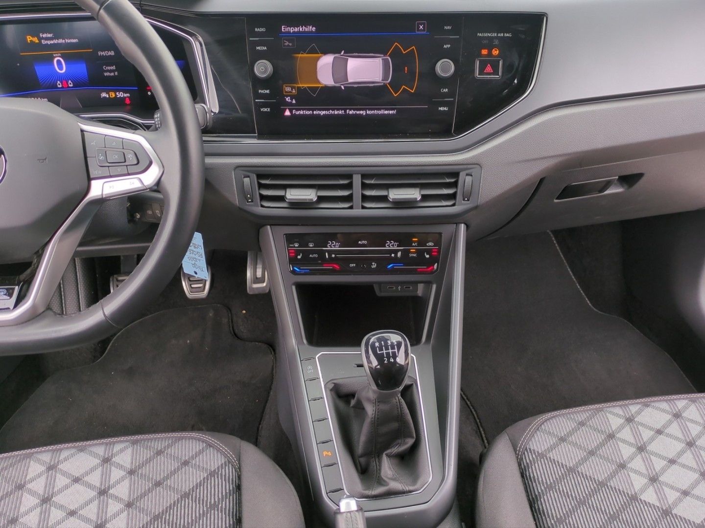 Volkswagen Taigo R-LINE 1.0TSI - Samsaru's Car Outlet