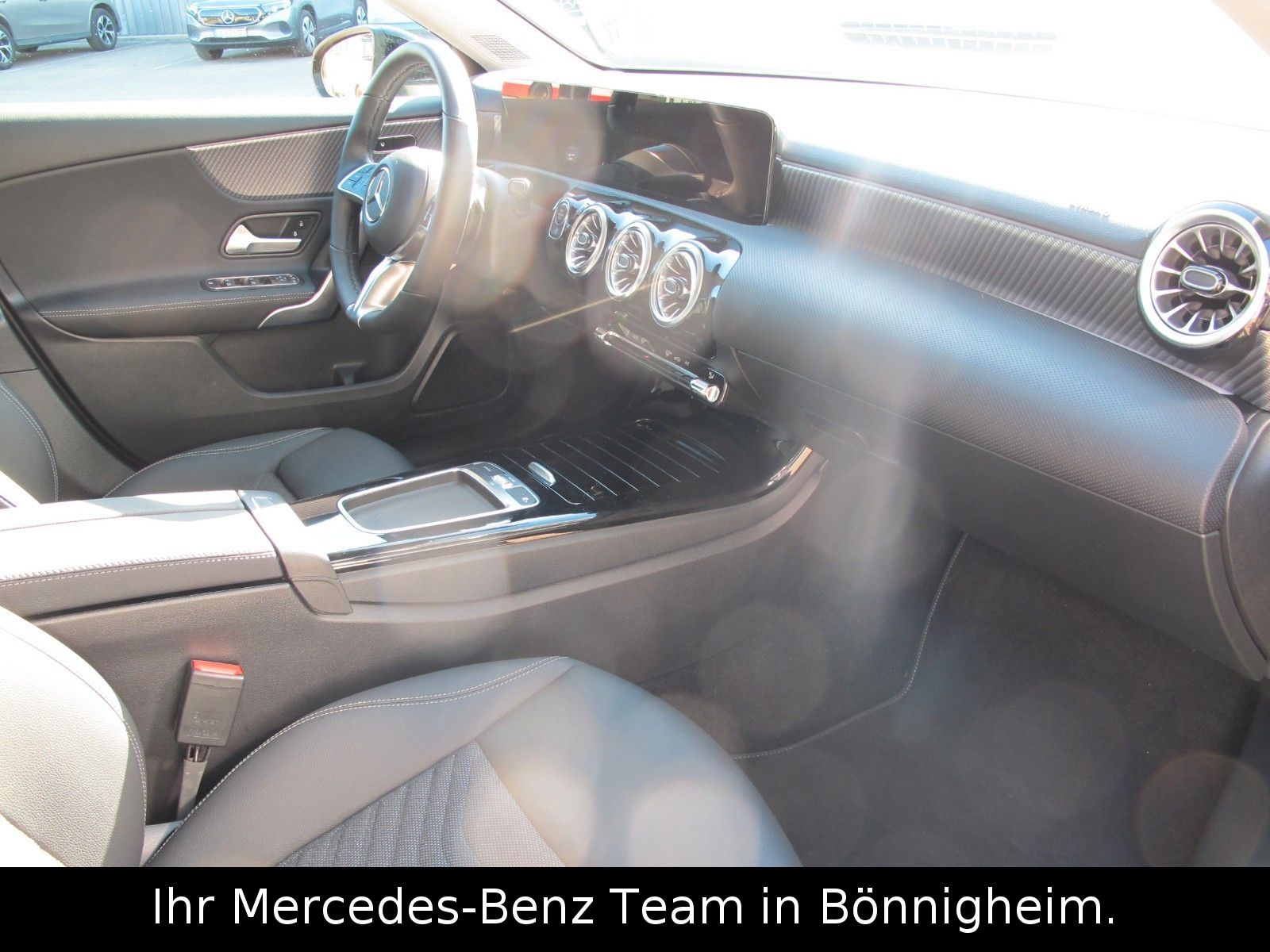 Mercedes-Benz A 180 Advanced Plus - Samsaru's Car Outlet