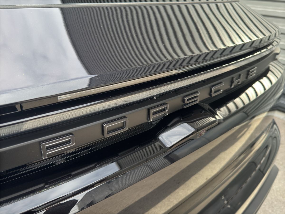 Porsche Macan 4 - Samsaru's Car Outlet