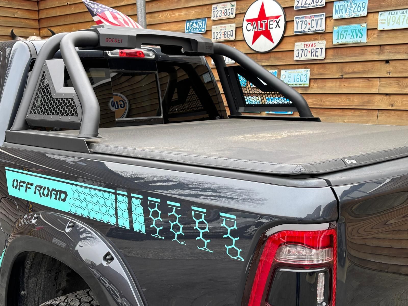 Dodge RAM 1500 Laramie 5.7L PANO 4x4 AHK LPG