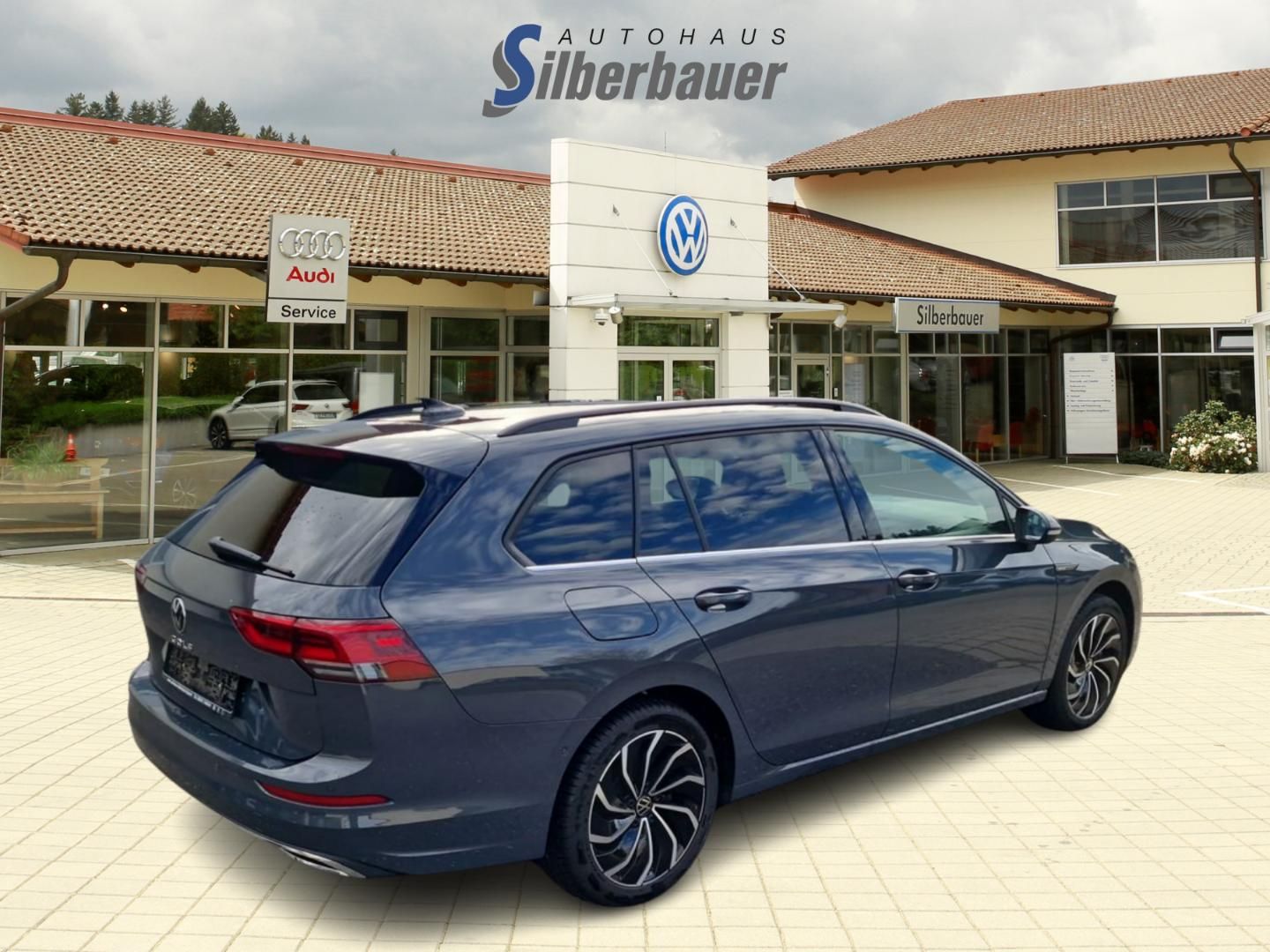 Volkswagen Golf Variant Style 2.0 TDI DSG Style - Samsaru's Car Outlet