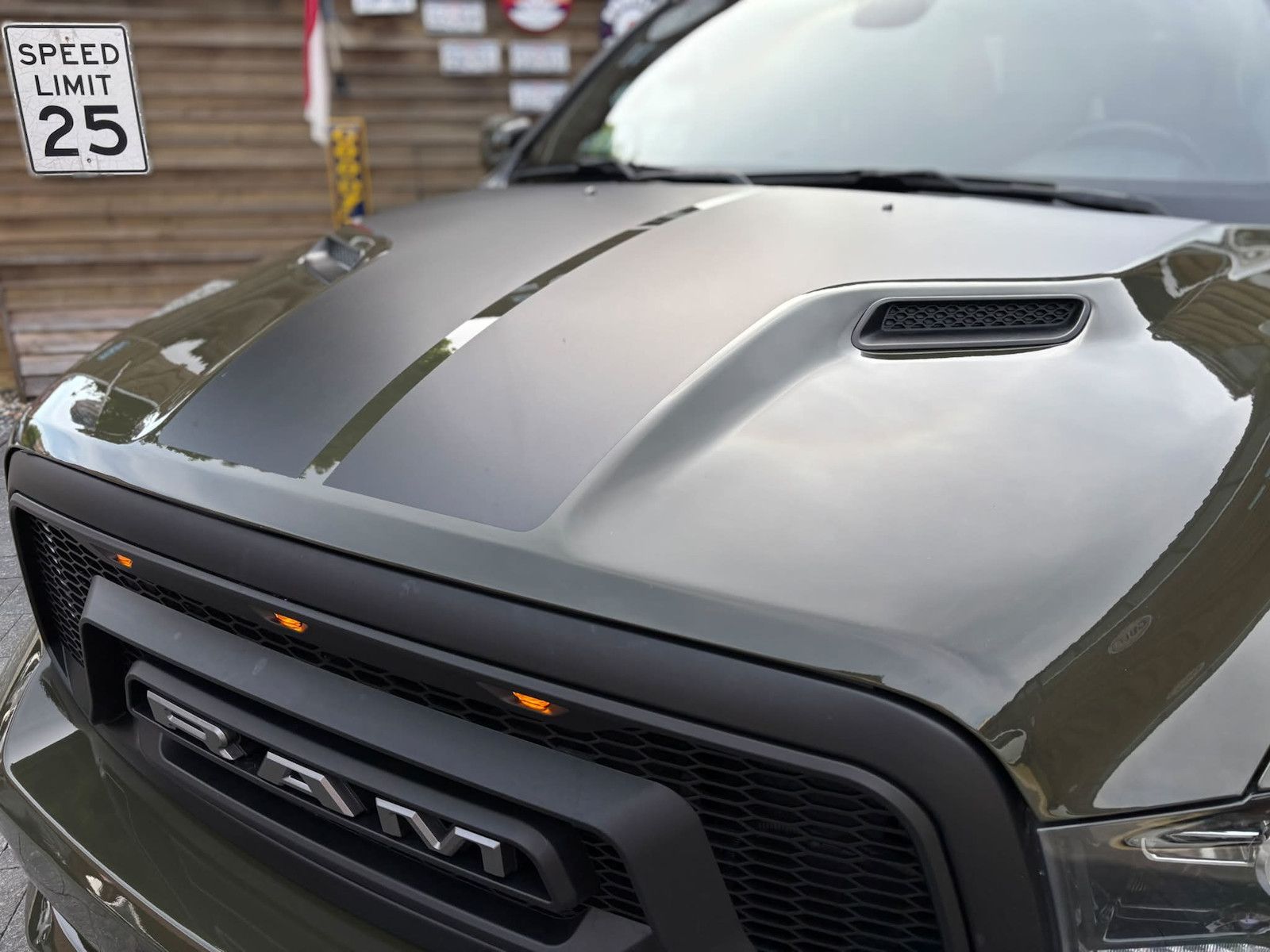Dodge RAM 1500 5,7L Warlock 4x4 LEDER AHK LED