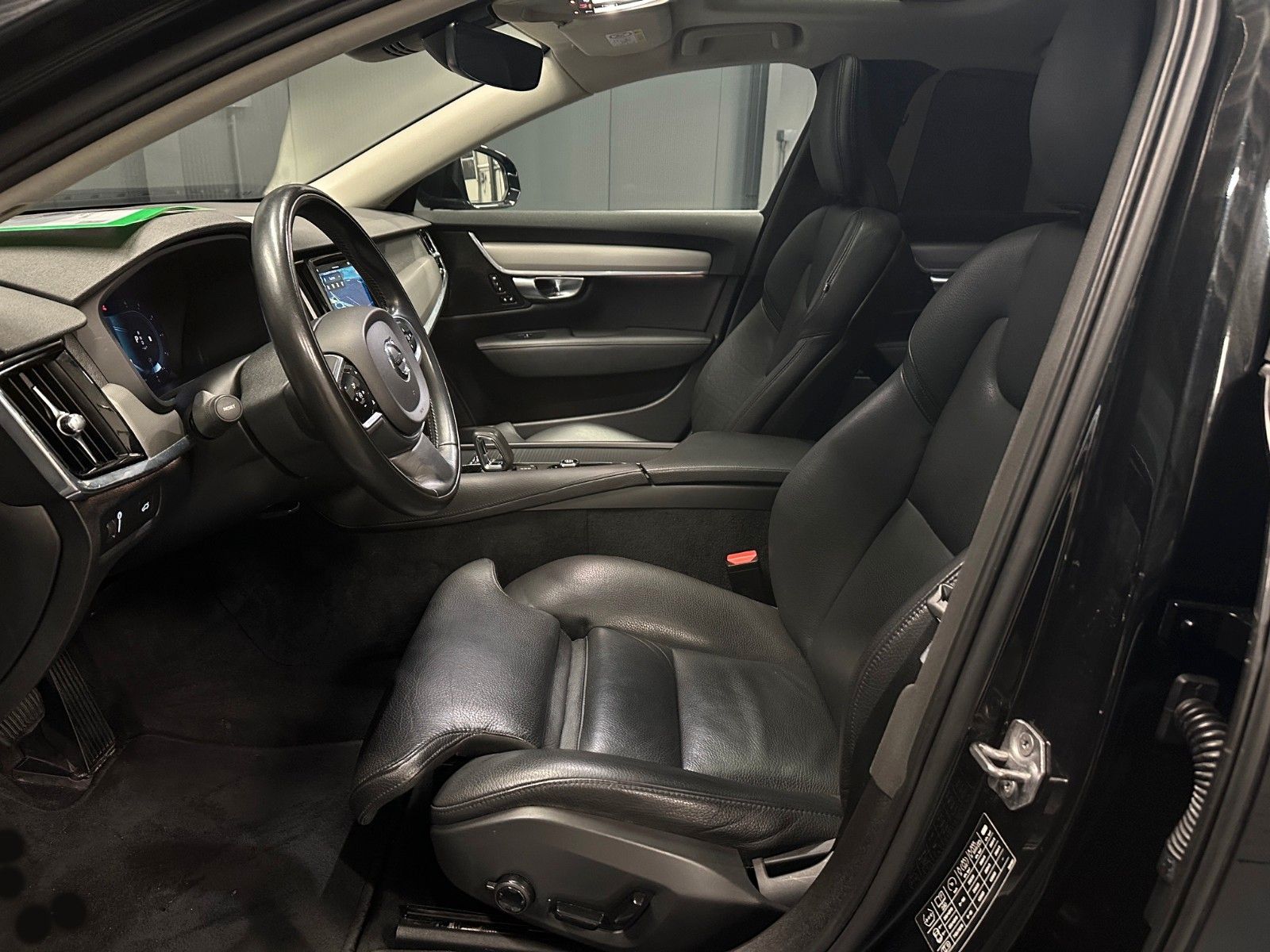 Volvo S90 Momentum Pro AWD *19Zoll*Xenium-Paket*360*