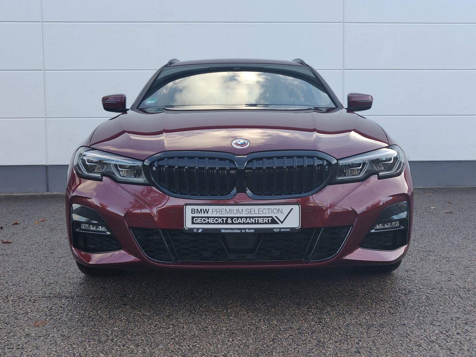 BMW 330e Touring M SPORTPAKET - Samsaru's Car Outlet