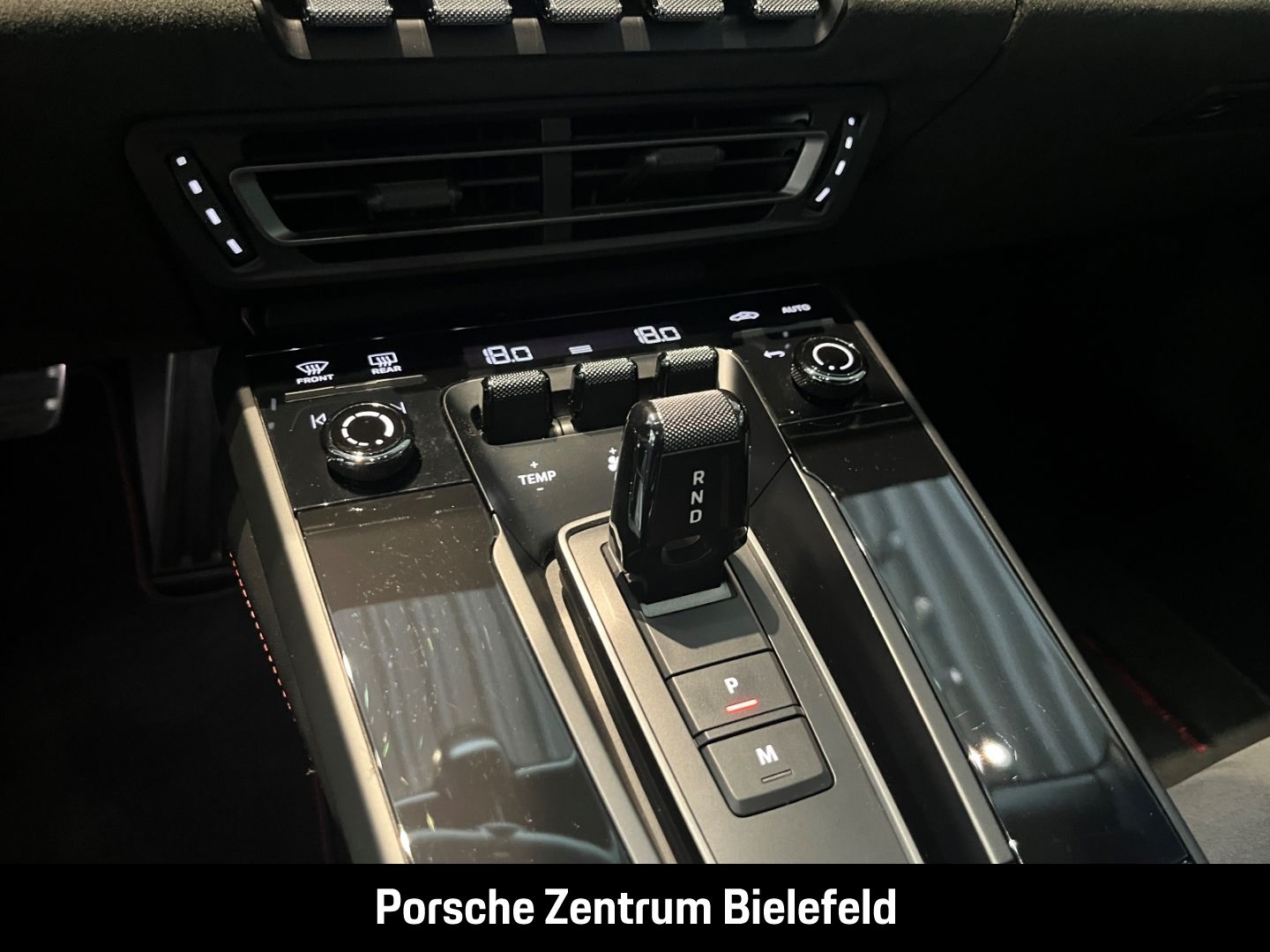 Porsche 992 911 Targa 4 GTS BOSE Sportabgasanlage LED