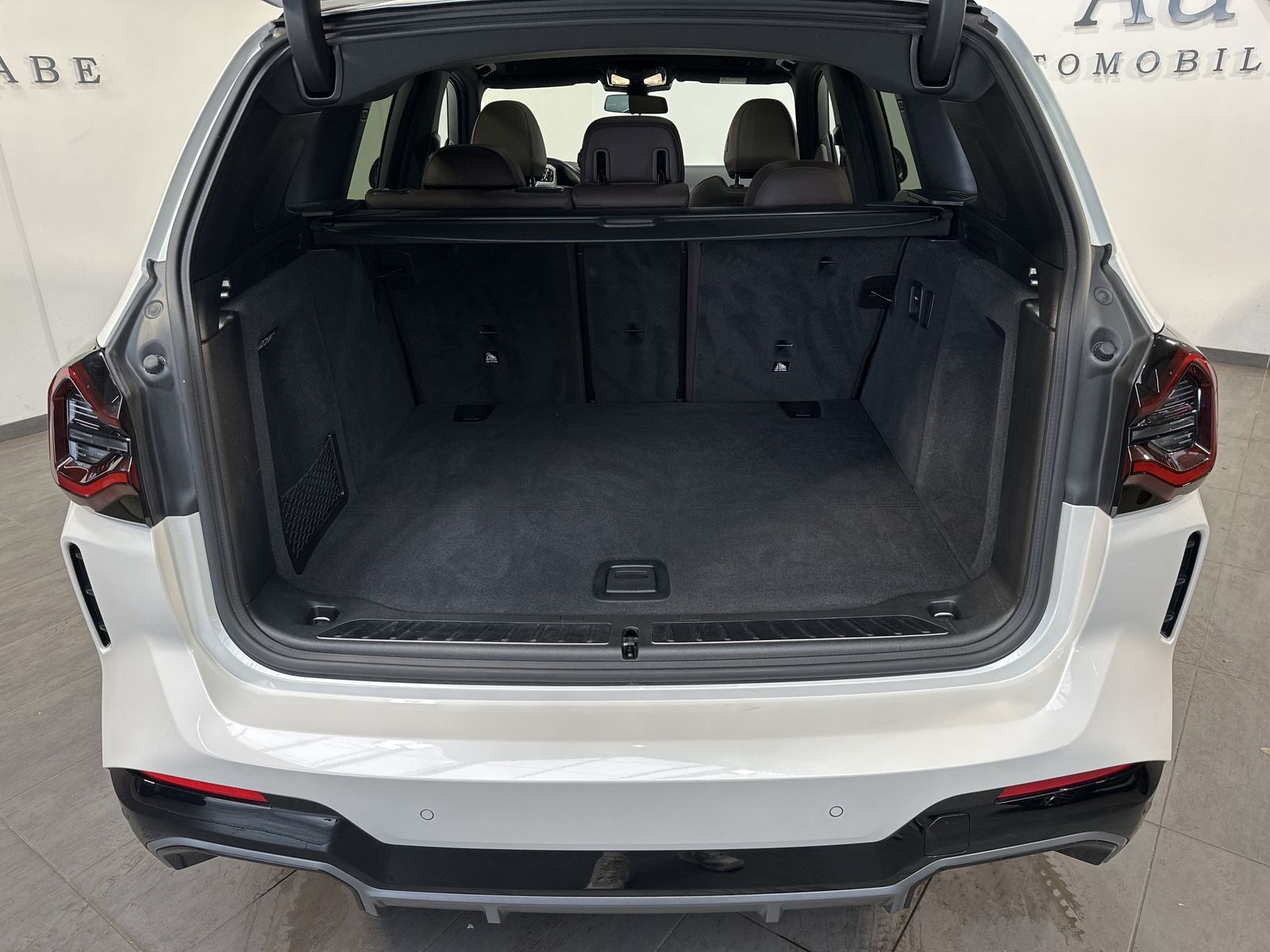 BMW iX3 Impressive NAV+LASER+ACC+KAMERA+PANO+HUD+AHK