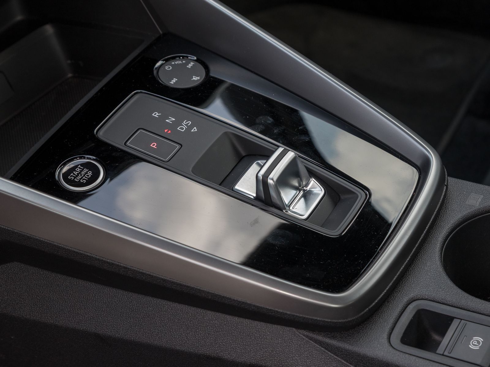 Audi A3 Sportback 40 TFSIe PARKLENK KAMERA SITZHZG