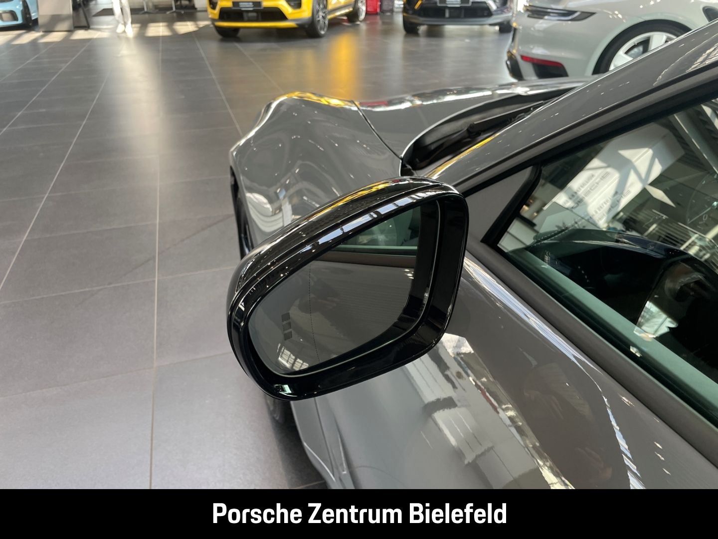 Porsche 992 911 Carrera 4 GTS Cabriolet Sportabgasanlage