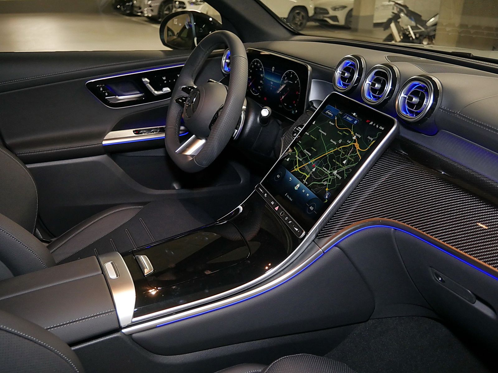 Mercedes-Benz GLC 300 d 4MATIC AMG MBUX Burm Night Ambiente