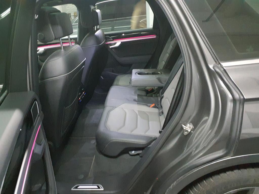 Volkswagen Touareg R-Line 4Motion