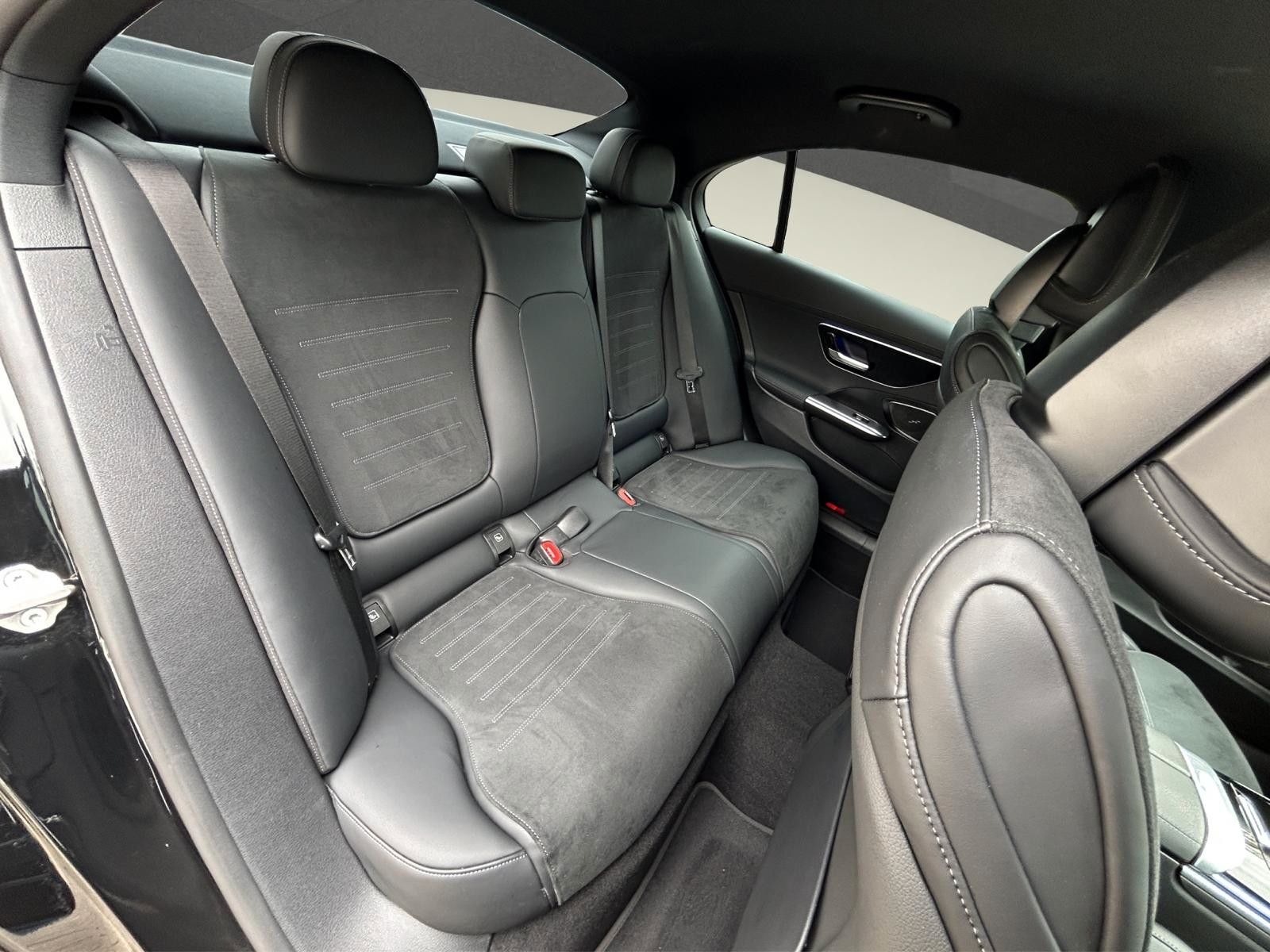 Mercedes-Benz C 220 d AMG Line - Samsaru's Car Outlet