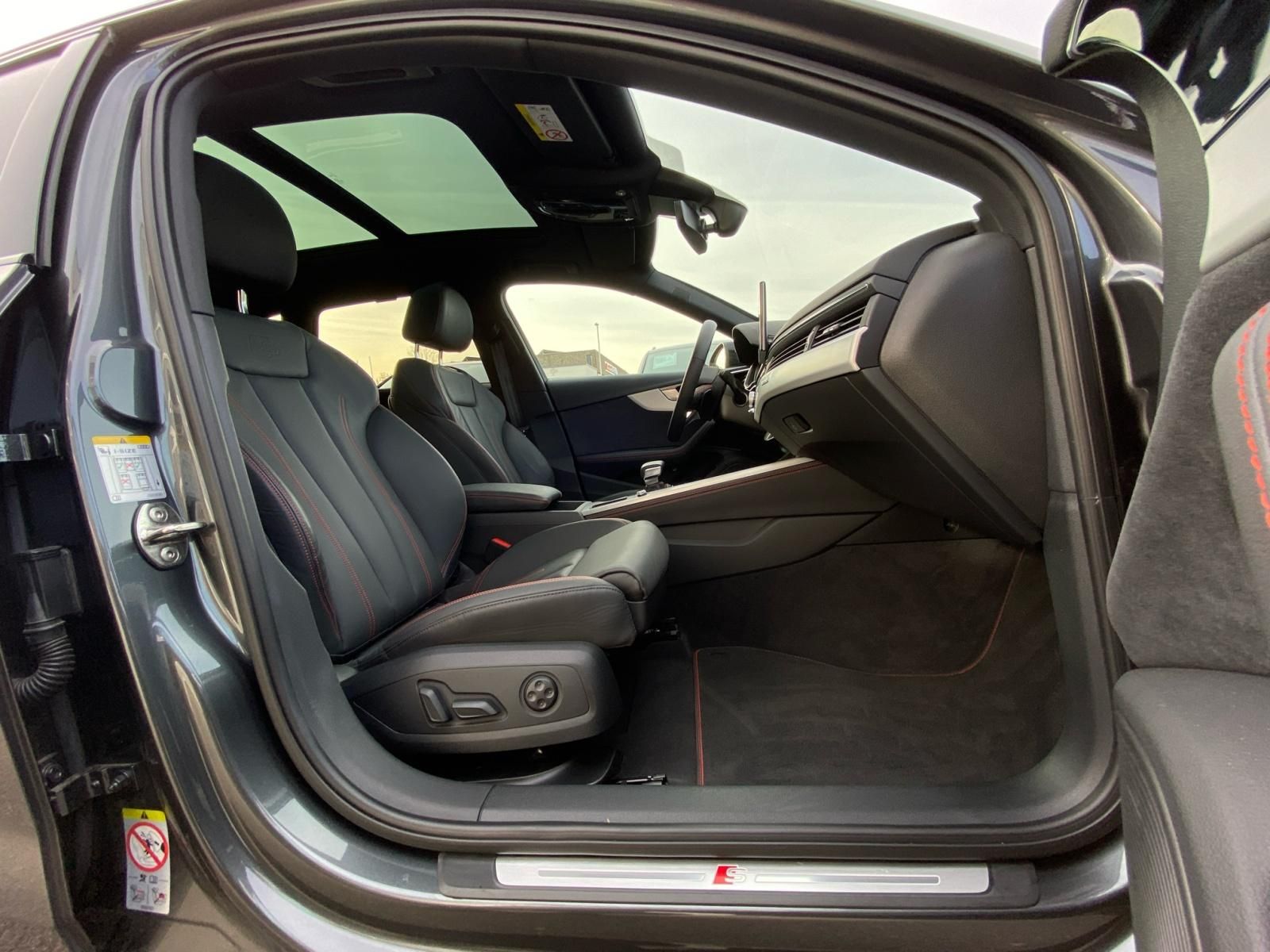 Audi A4 45TFSI S-LINE QUATTRO - Samsaru's Car Outlet