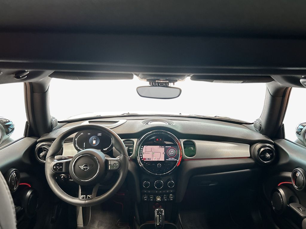 MINI Cooper SE MINI Yours Trim - Samsaru's Car Outlet