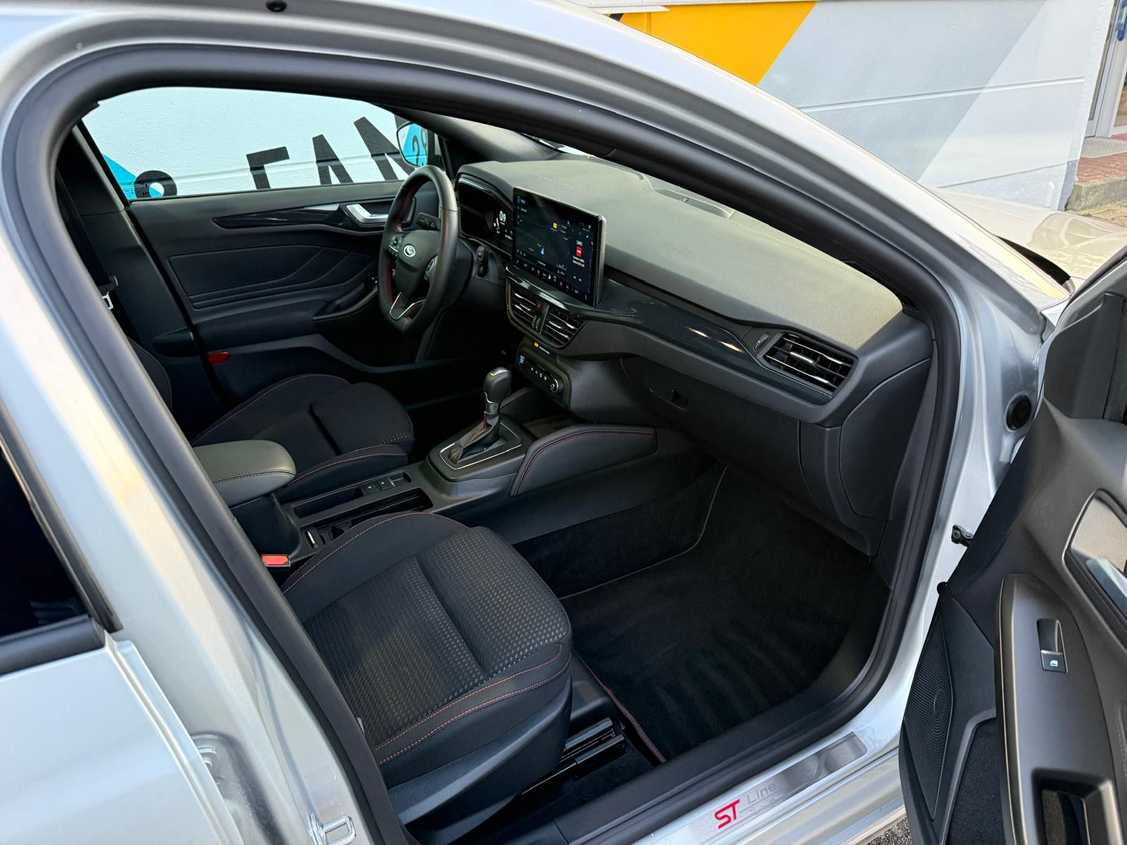 Ford Focus Turnier ST-Line X MHEV/ACC/LED/Panoschiebe