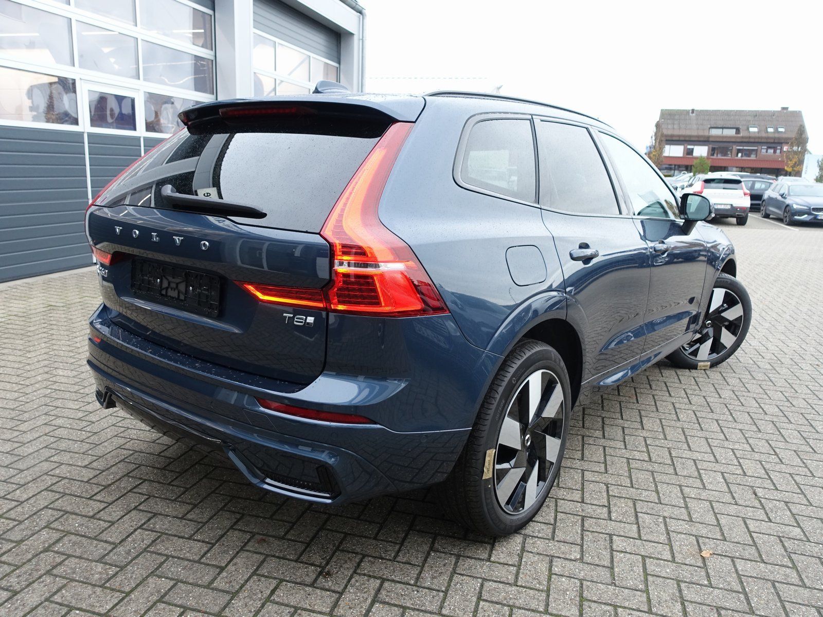 Volvo XC60 Ultra T8 AWD/Massage/Pano/360°/B&W/AHK