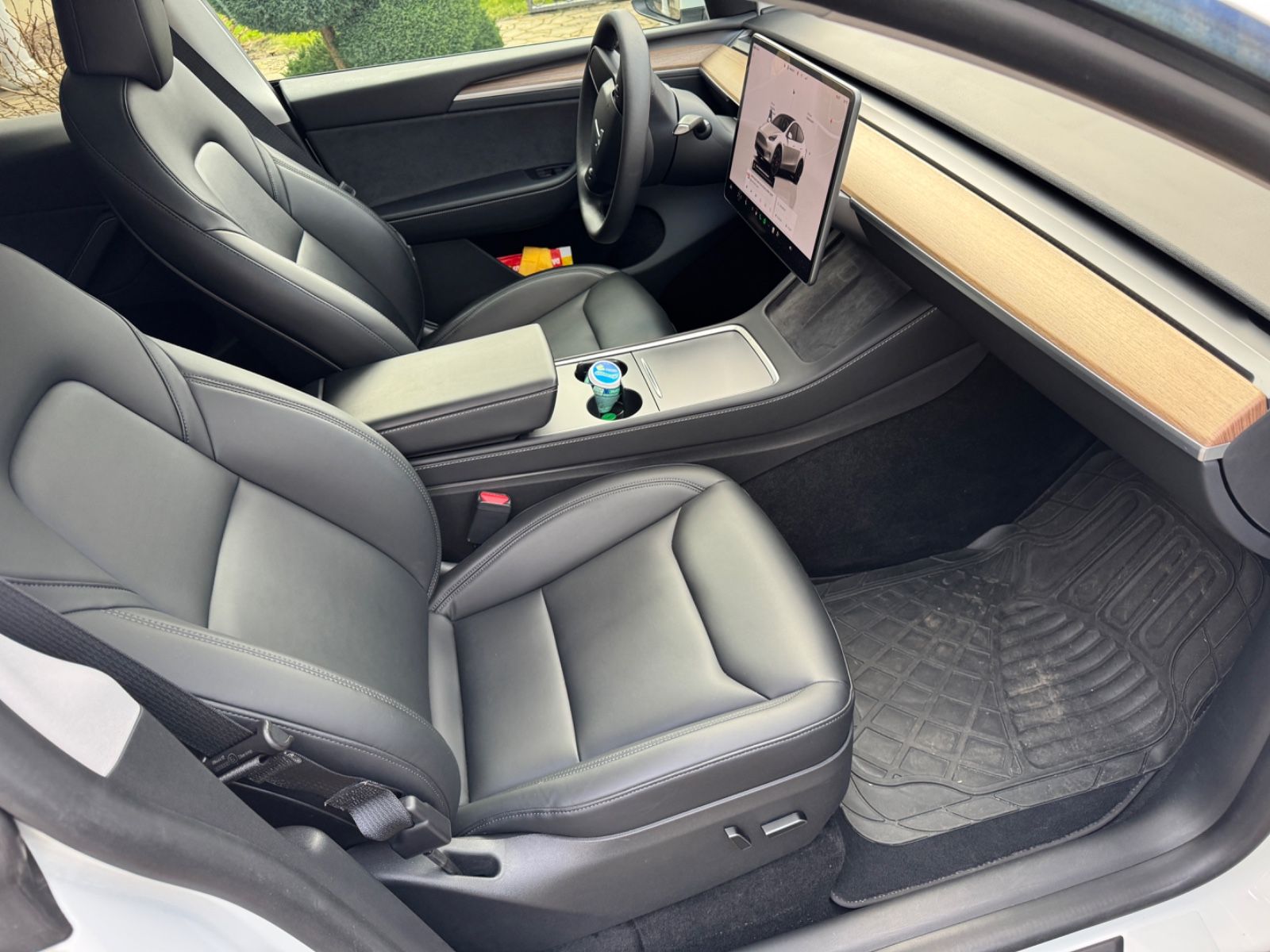 Tesla Model Y Performance Dual AWD Autopilot MwSt. 21"