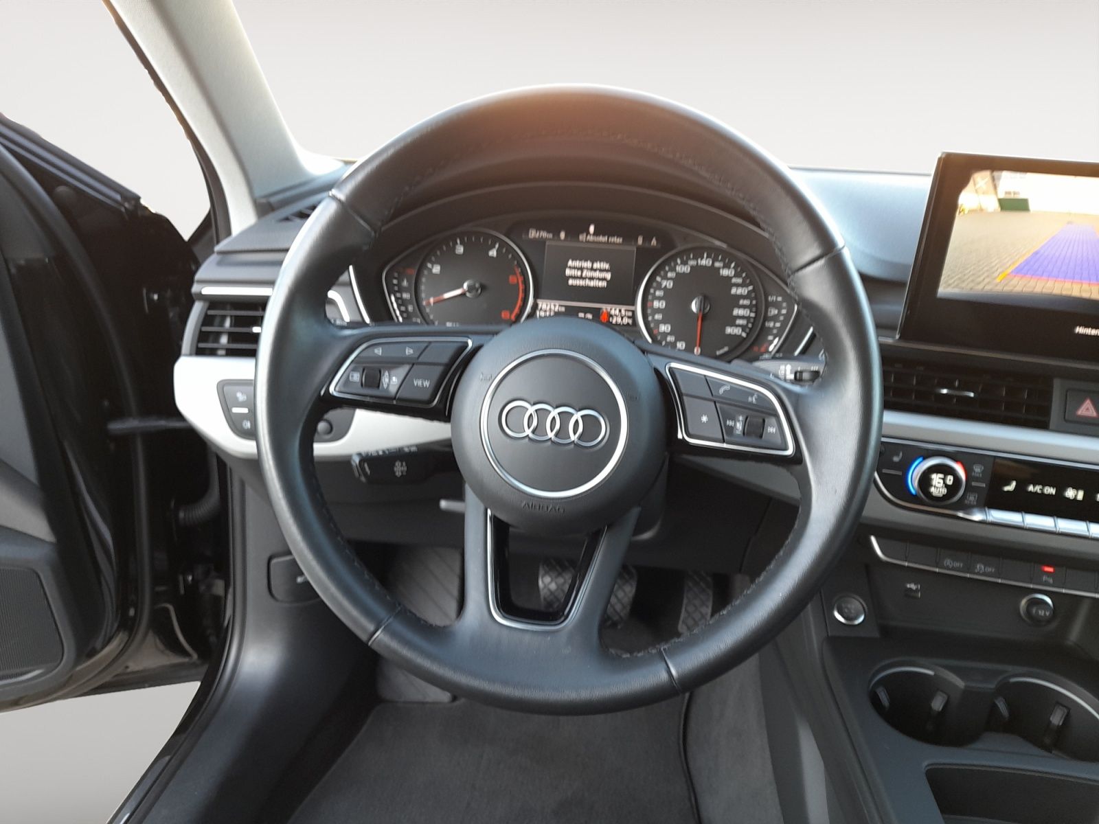 Audi A4 35 2.0 TDI Avant advanced - Samsaru's Car Outlet