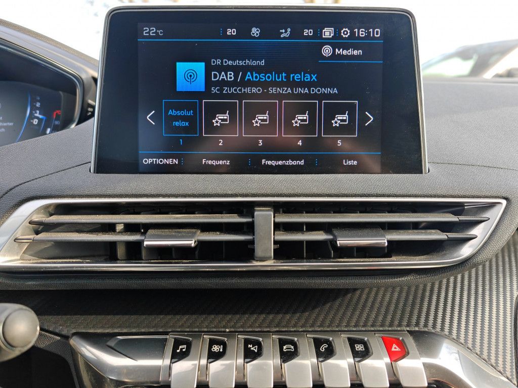Peugeot 5008 PureTech 130 EAT8 - Samsaru's Car Outlet