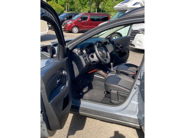 Dacia Duster II 1.3 TCe 150 Extreme 2 WD - Samsaru's Car Outlet