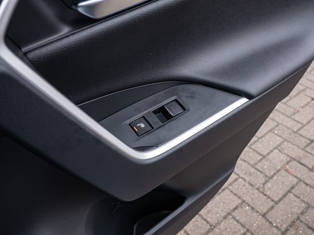 Toyota RAV4 2.5 Plug-in Hybrid 4x4 Teamplayer ACC LED