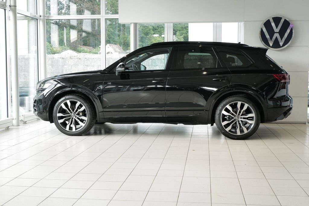 Volkswagen Touareg 3.0TDI R-Line BlackStyle Pano 360° Dynau