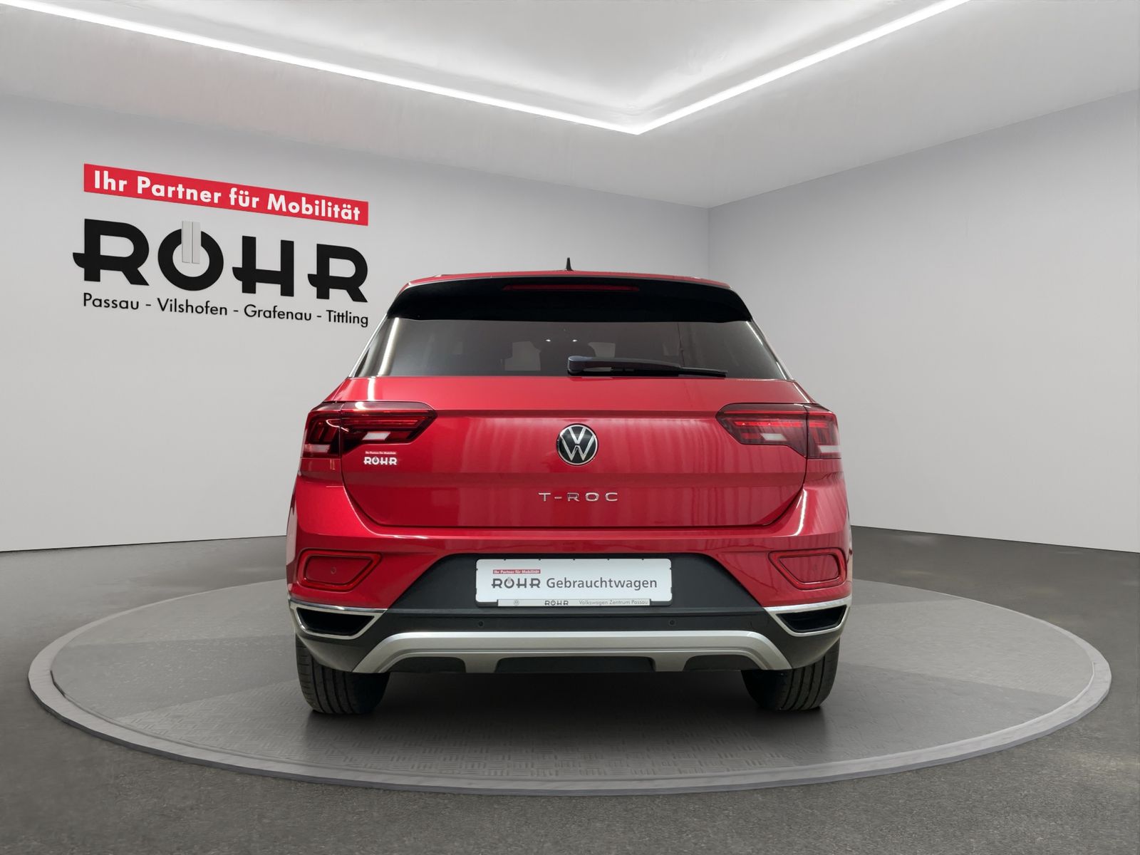 Volkswagen T-ROC 1.5 TSI - Samsaru's Car Outlet
