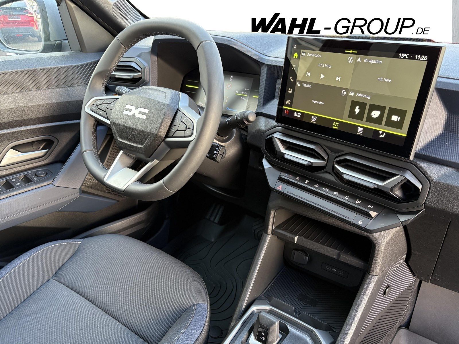 Dacia Duster JOURNEY Hybrid 140 - Samsaru's Car Outlet
