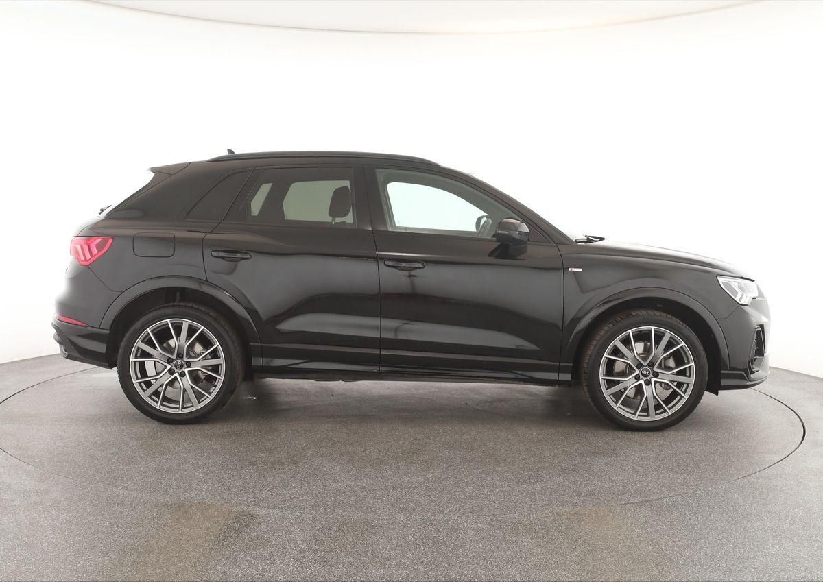 Audi Q3 40 TDI quattro S line - Samsaru's Car Outlet