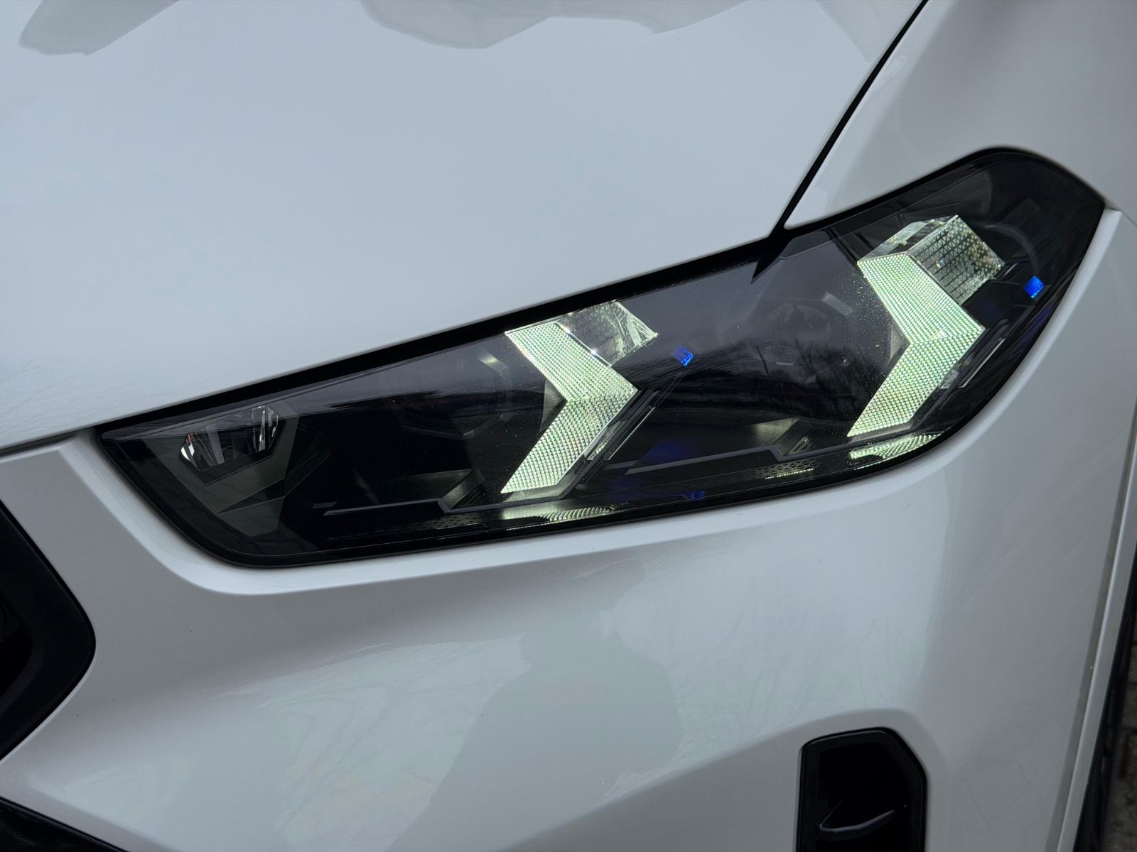 BMW X6 30d M SPORT PRO.LUFTFEDER.SOFTCL.PANO.AHK.22"