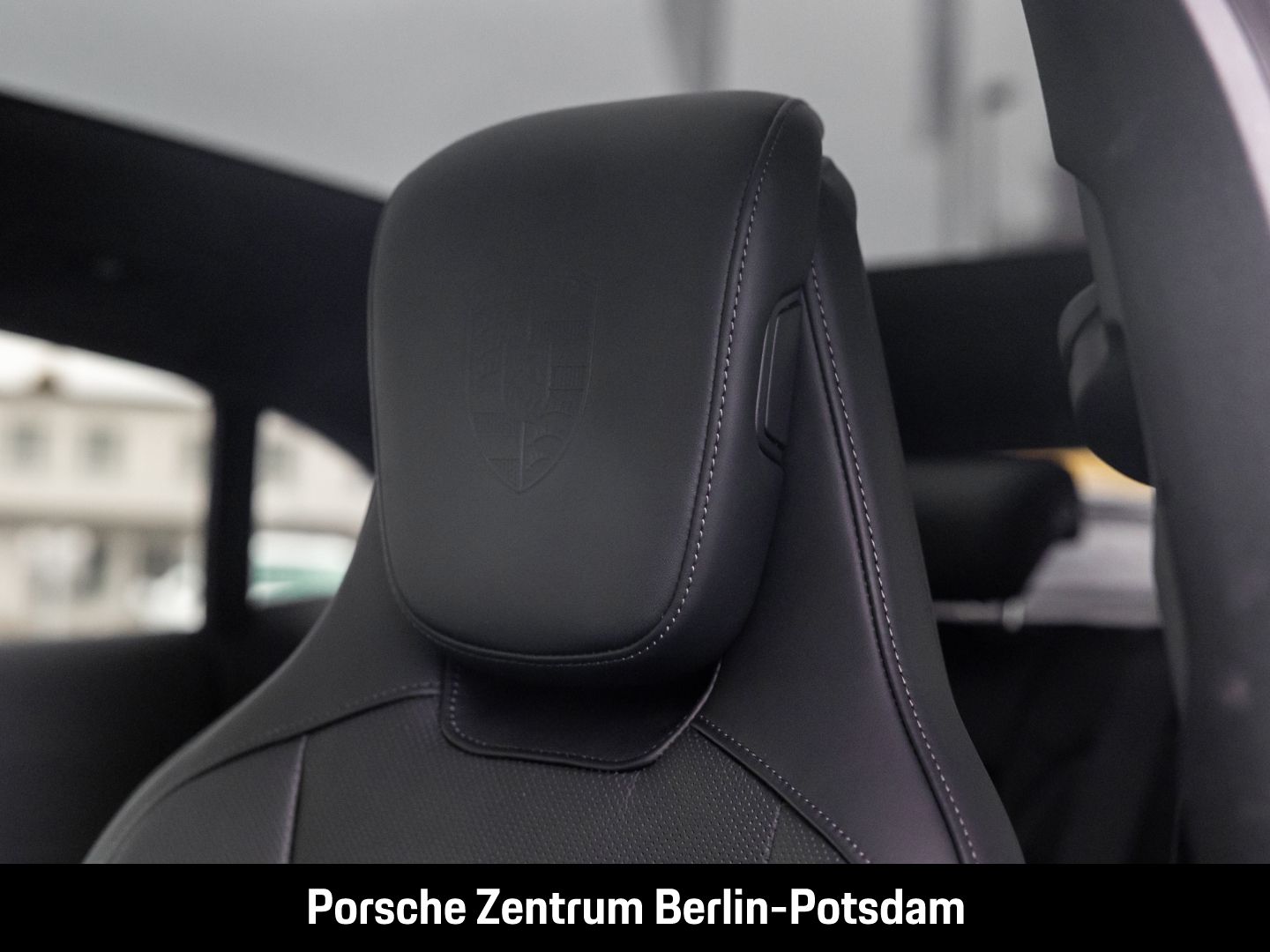 Porsche Taycan 4 Cross Turismo HD-Matrix InnoDrive 21-Zo