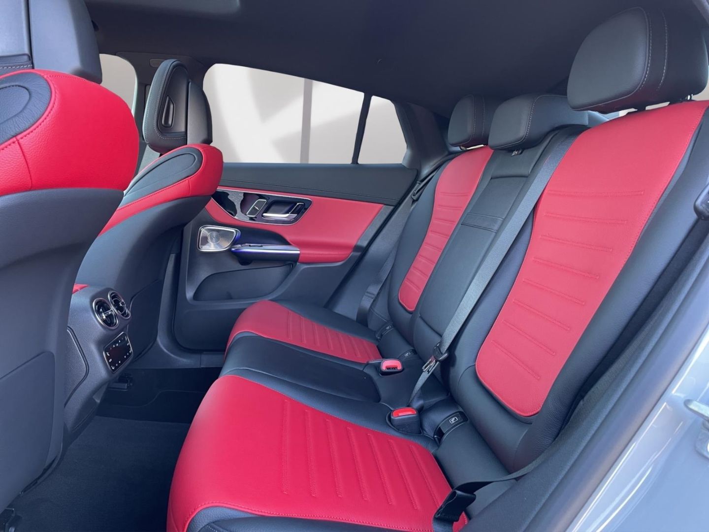Mercedes-Benz GLC 300 d 4M AMG - Samsaru's Car Outlet