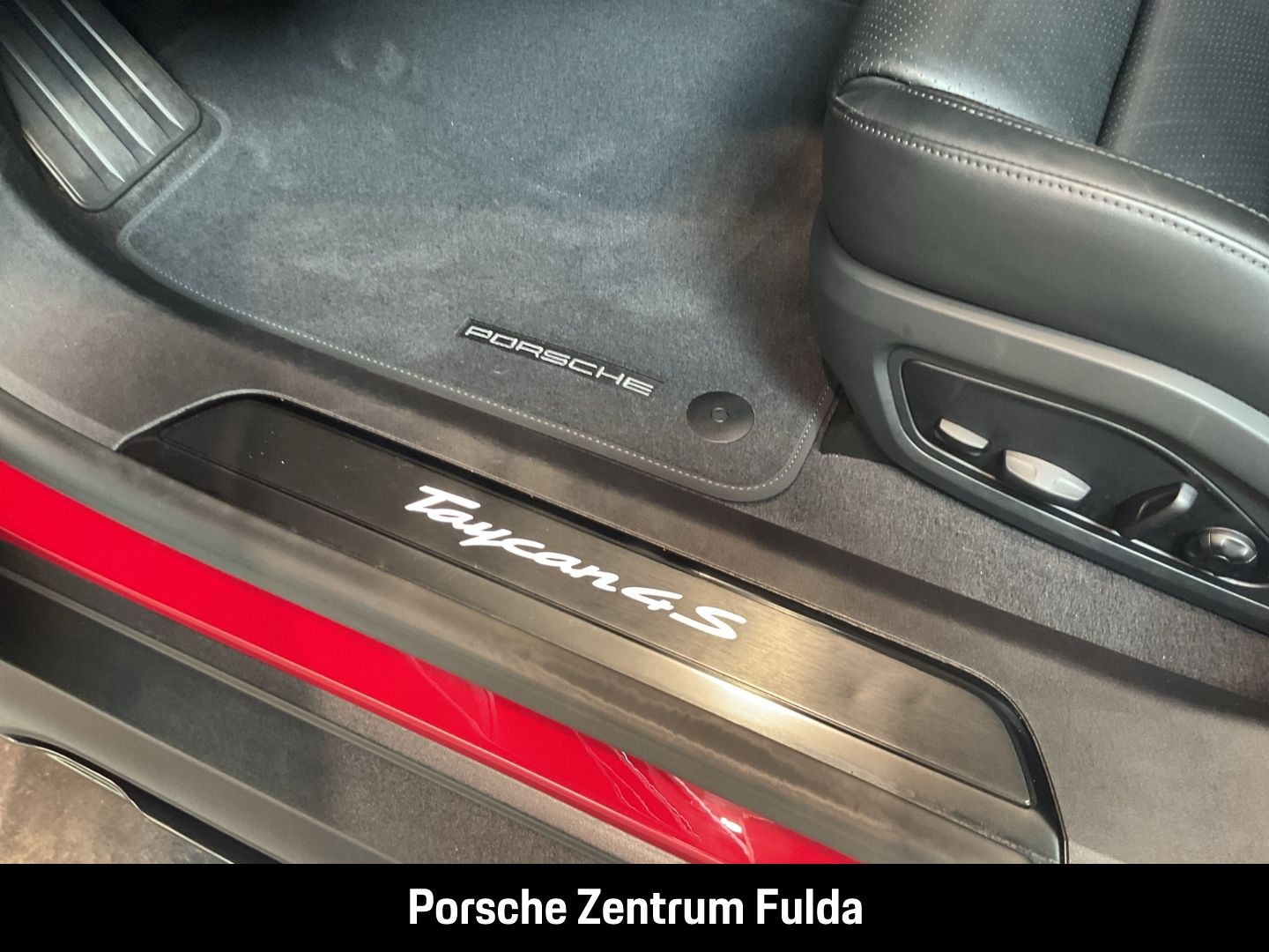 Porsche Taycan 4S Cross Turismo BOSE Panoramadach LED