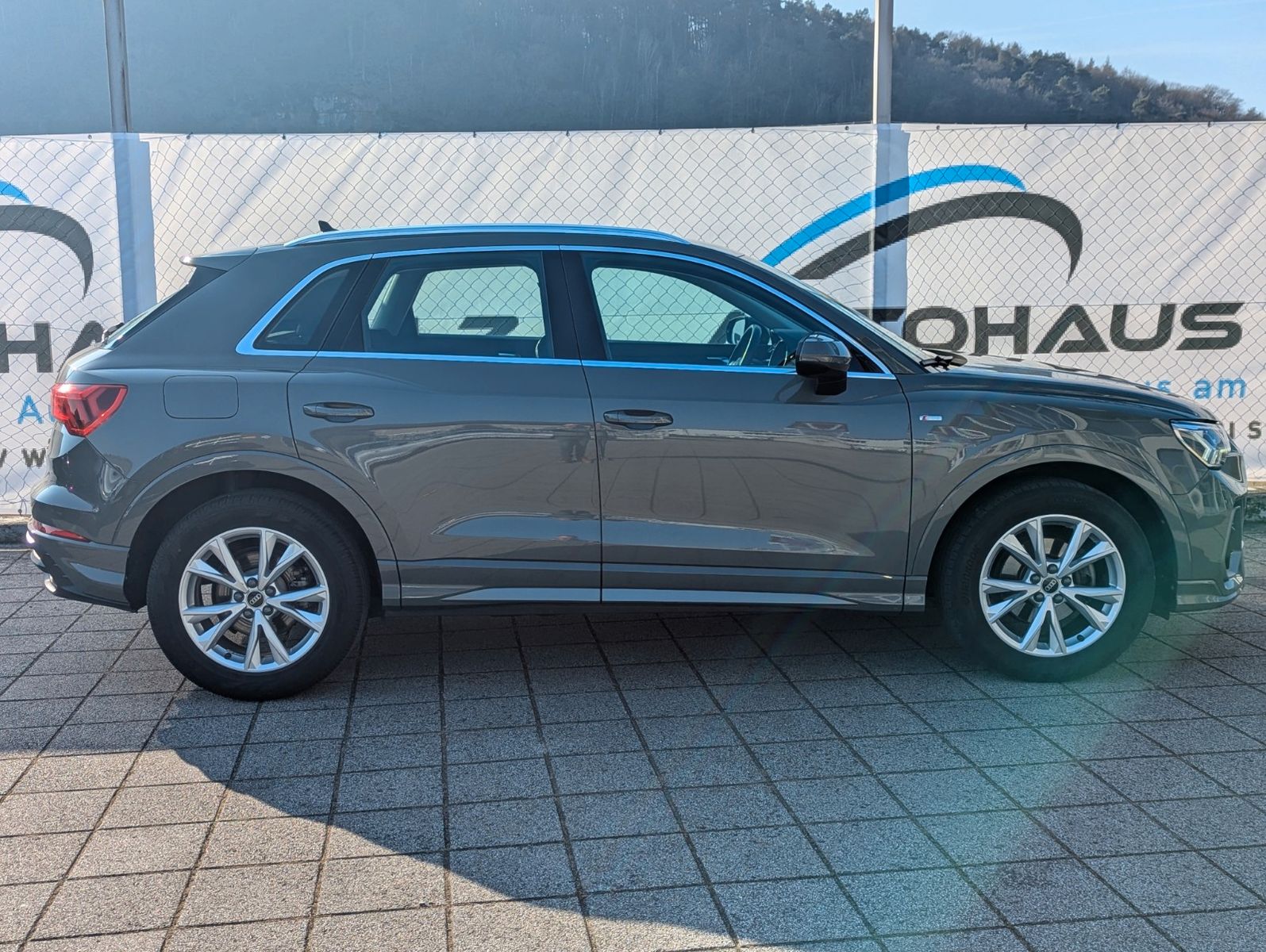Audi Q3 35 TDI quattro S line - Samsaru's Car Outlet